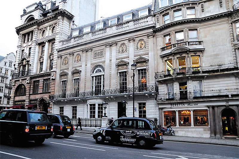 White's club, St James Street, Londres